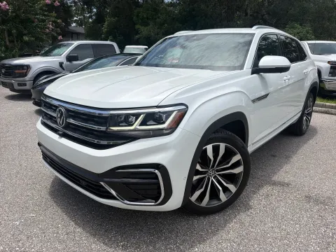 Photos of 2023 Volkswagen Atlas Cross Sport 3.6L V6 SEL Premium R-Line for sale in Seffner, FL at Evo Motors