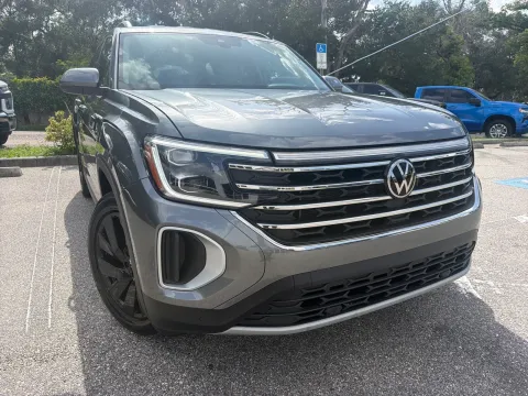 More photos of 2024 Volkswagen Atlas 2.0T SE w/Technology at Evo Motors, FL
