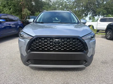 More photos of 2024 Toyota Corolla Cross LE at Evo Motors, FL
