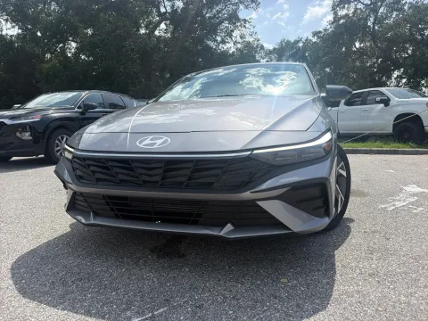 Another view of 2025 Hyundai Elantra SEL Sport for sale in Seffner, FL at Evo Motors