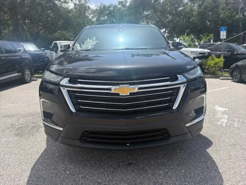 More photos of 2023 Chevrolet Traverse LT Cloth at Evo Motors, FL