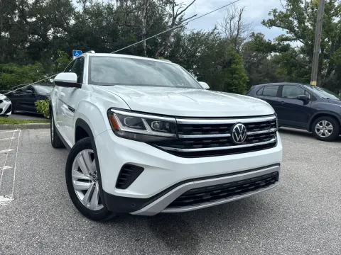 More photos of 2023 Volkswagen Atlas Cross Sport 3.6L V6 SE w/Technology at Evo Motors, FL