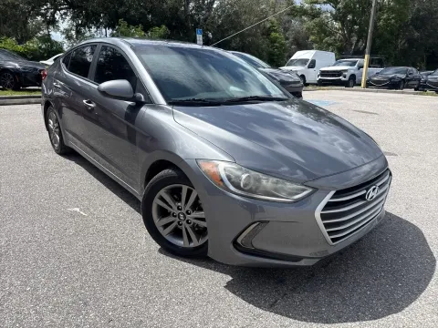 More photos of 2018 Hyundai Elantra Value Edition at Evo Motors, FL