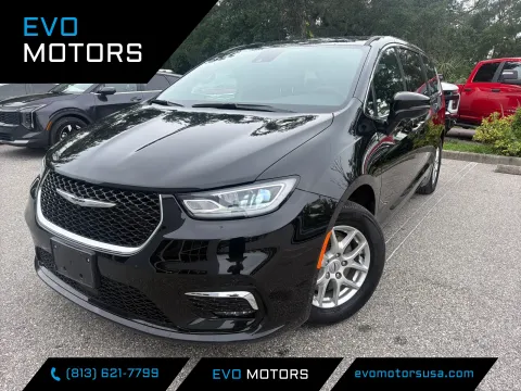 Black 2025 Chrysler Pacifica Select for sale in Seffner, FL