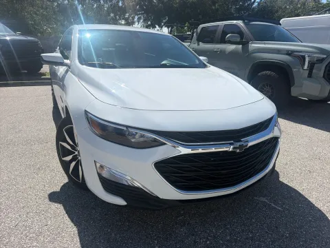 More photos of 2021 Chevrolet Malibu RS at Evo Motors, FL