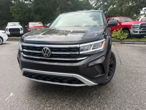 Another view of 2022 Volkswagen Atlas 2.0T SE w/Technology W/BLACK WHEEL PACKAGE for sale in Seffner, FL at Evo Motors