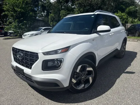 Photos of 2024 Hyundai Venue SEL for sale in Seffner, FL at Evo Motors
