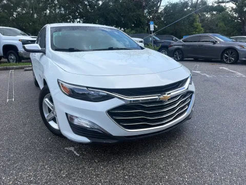 More photos of 2022 Chevrolet Malibu LS at Evo Motors, FL