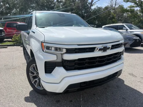 More photos of 2023 Chevrolet Silverado 1500 RST Crew Cab V8 at Evo Motors, FL