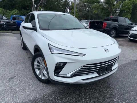 More photos of 2025 Buick Envista Preferred at Evo Motors, FL