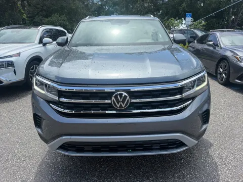 More photos of 2023 Volkswagen Atlas Cross Sport 3.6L V6 SE w/Technology at Evo Motors, FL