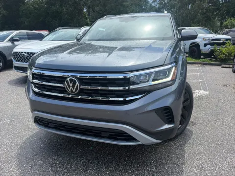 Another view of 2023 Volkswagen Atlas Cross Sport 3.6L V6 SE w/Technology for sale in Seffner, FL at Evo Motors