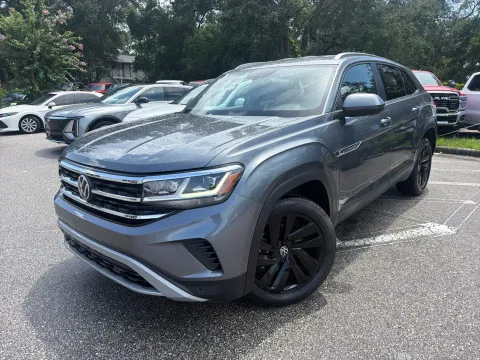 Photos of 2023 Volkswagen Atlas Cross Sport 3.6L V6 SE w/Technology for sale in Seffner, FL at Evo Motors