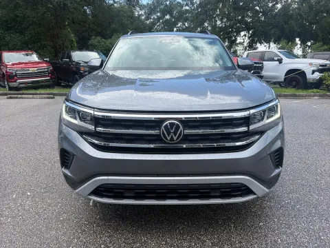 More photos of 2023 Volkswagen Atlas 3.6L V6 SE w/Technology at Evo Motors, FL