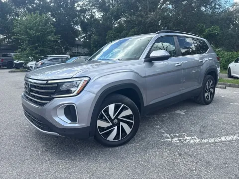 Another view of 2025 Volkswagen Atlas 2.0T SE w/Technology for sale in Seffner, FL at Evo Motors