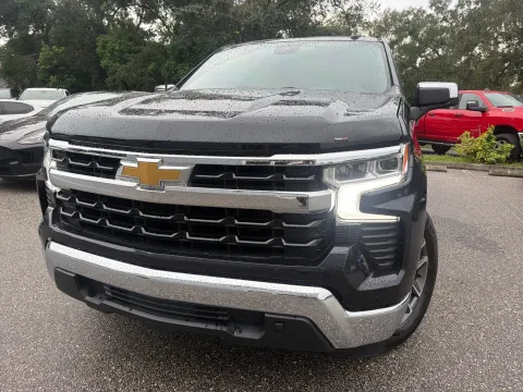 Another view of 2023 Chevrolet Silverado 1500 LT Crew Cab Diesel w/LEATHER & WHEELS for sale in Seffner, FL at Evo Motors