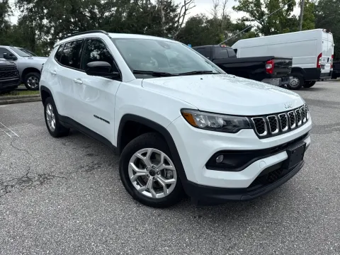 More photos of 2025 Jeep Compass Latitude at Evo Motors, FL