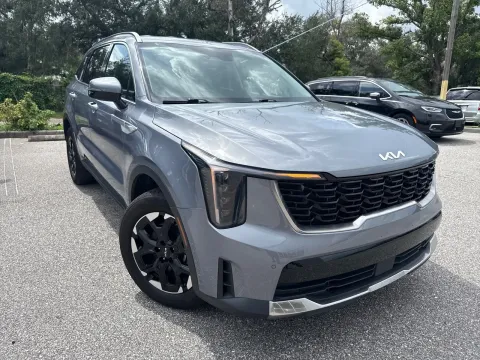 More photos of 2024 Kia Sorento S AWD at Evo Motors, FL