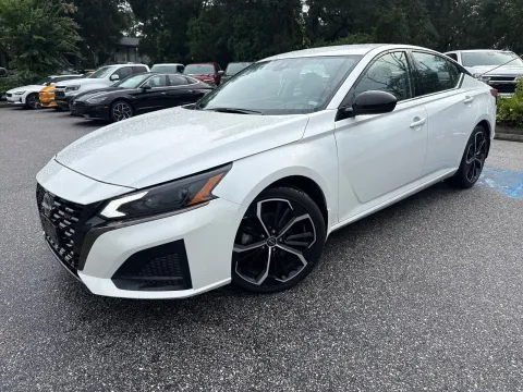 Photos of 2024 Nissan Altima 2.5 SR for sale in Seffner, FL at Evo Motors