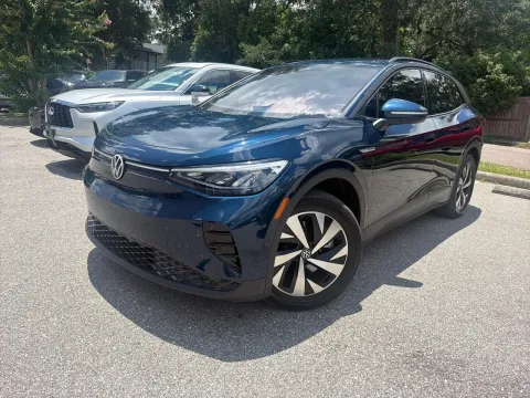 Photos of 2023 Volkswagen ID.4 Pro for sale in Seffner, FL at Evo Motors