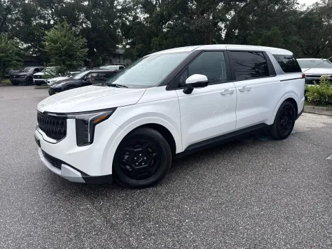 Another view of 2025 Kia Carnival LXS for sale in Seffner, FL at Evo Motors