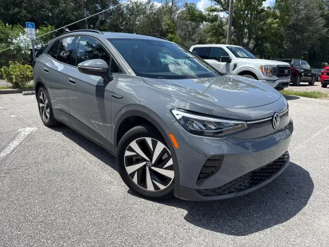 More photos of 2023 Volkswagen ID.4 Pro at Evo Motors, FL