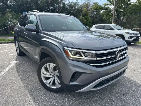 More photos of 2023 Volkswagen Atlas 2.0T SE w/Technology & PANORAMIC SUNROOF at Evo Motors, FL