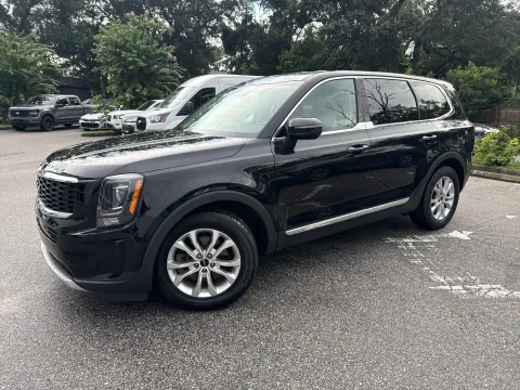 Another view of 2022 Kia Telluride LX for sale in Seffner, FL at Evo Motors