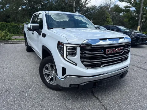 More photos of 2025 GMC Sierra 1500 SLT Crew Cab V8 at Evo Motors, FL