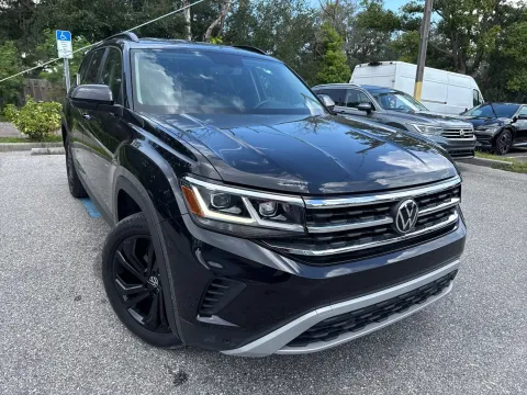 More photos of 2023 Volkswagen Atlas 2.0T SE w/Technology & BLACK WHEEL PACKAGE at Evo Motors, FL