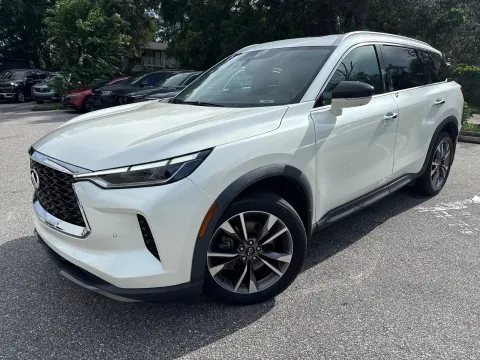 Photos of 2022 INFINITI QX60 LUXE for sale in Seffner, FL at Evo Motors