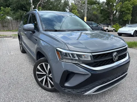 More photos of 2023 Volkswagen Taos SE at Evo Motors, FL