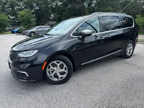 Another view of 2023 Chrysler Pacifica Limited for sale in Seffner, FL at Evo Motors