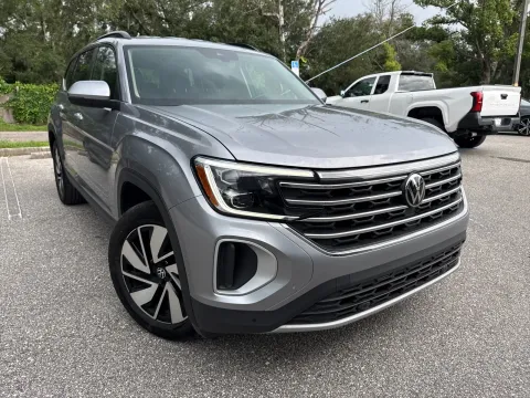 More photos of 2025 Volkswagen Atlas 2.0T SE w/Technology at Evo Motors, FL