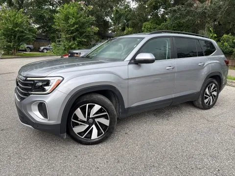 Another view of 2025 Volkswagen Atlas 2.0T SE w/Technology for sale in Seffner, FL at Evo Motors