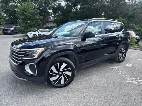 Another view of 2025 Volkswagen Atlas 2.0T SE w/Technology for sale in Seffner, FL at Evo Motors