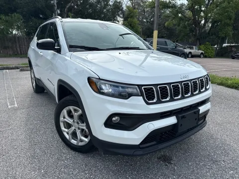 More photos of 2024 Jeep Compass Latitude at Evo Motors, FL