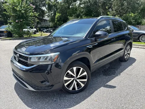 Photos of 2023 Volkswagen Taos SE W/PANORAMIC SUNROOF for sale in Seffner, FL at Evo Motors