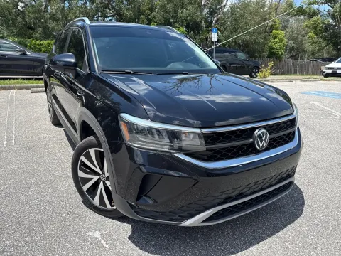 More photos of 2023 Volkswagen Taos SE W/PANORAMIC SUNROOF at Evo Motors, FL