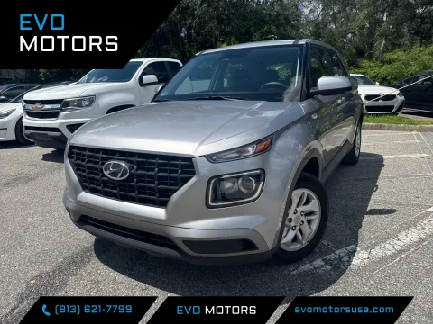 Silver 2023 Hyundai Venue SE for sale in Seffner, FL