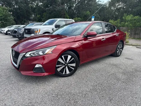 Another view of 2021 Nissan Altima 2.5 SV for sale in Seffner, FL at Evo Motors