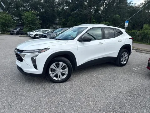 More photos of 2025 Chevrolet Trax LS at Evo Motors, FL