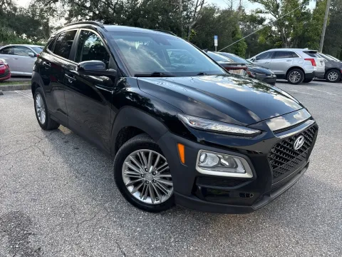 More photos of 2021 Hyundai Kona SEL at Evo Motors, FL