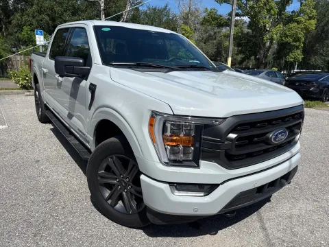 More photos of 2023 Ford F-150 HYBRID XLT Crew Cab 4X4 W/SPORT APPEARANCE PACKAGE at Evo Motors, FL