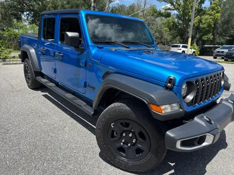 More photos of 2024 Jeep Gladiator Sport at Evo Motors, FL