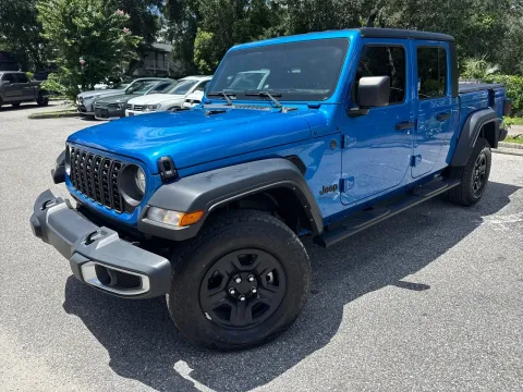 Photos of 2024 Jeep Gladiator Sport for sale in Seffner, FL at Evo Motors
