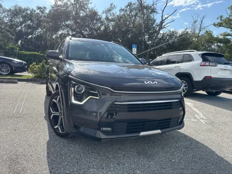 More photos of 2023 Kia Niro EX Touring at Evo Motors, FL