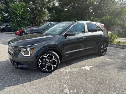 More photos of 2023 Kia Niro EX Touring at Evo Motors, FL