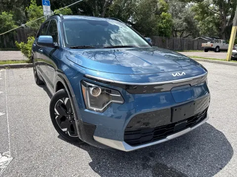 More photos of 2023 Kia Niro EV Wind at Evo Motors, FL