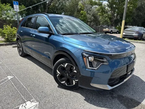 More photos of 2023 Kia Niro EV Wind at Evo Motors, FL